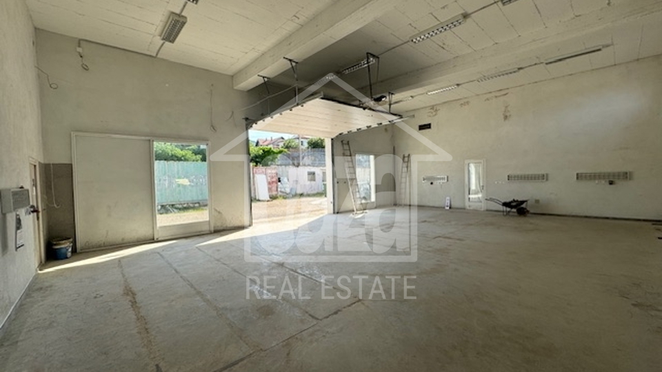 Commercial Property, 150 m2, For Rent, Kostrena