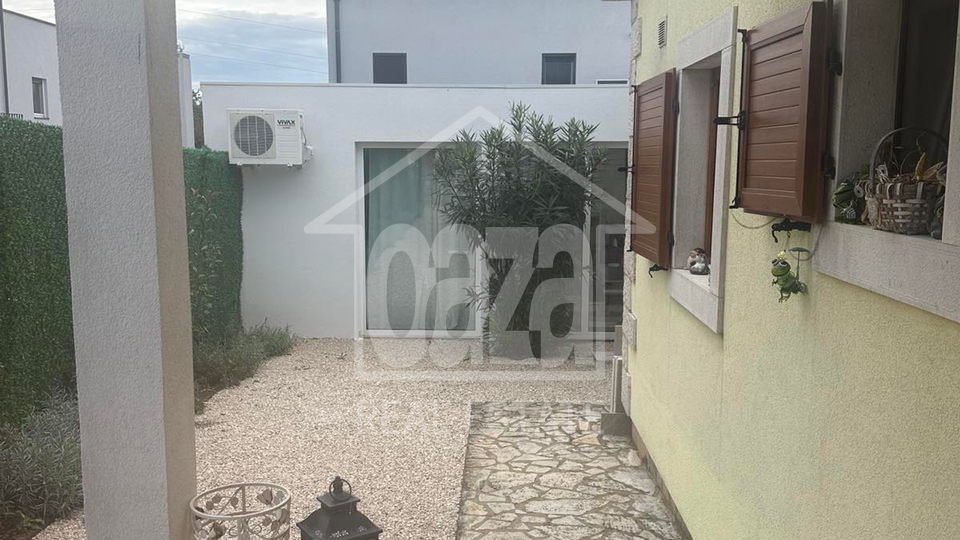 Casa, 137 m2, Vendita, Poreč - Nova Vas