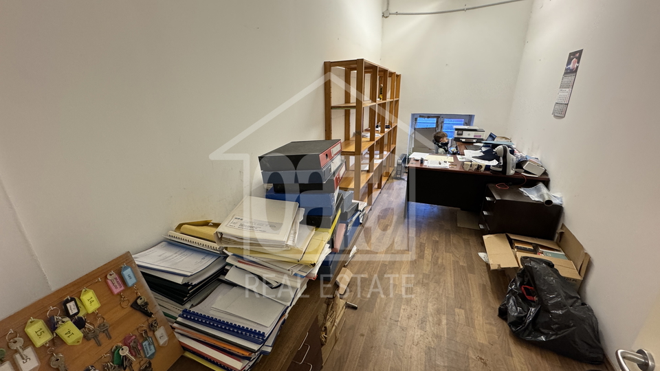 Uffici&comma; 355 m2&comma; Affitto&comma; Rijeka - Centar