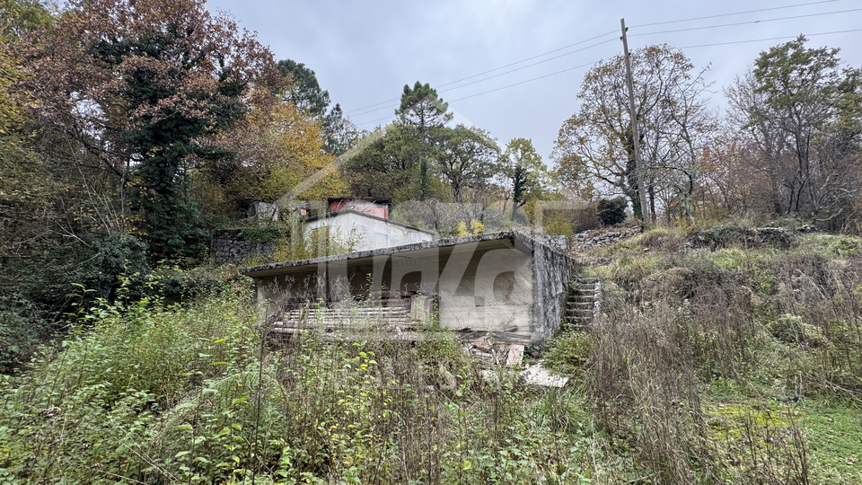 Veprinac&comma; zapo&ccaron;eta gradnja na zemlji&scaron;tu od 968m2