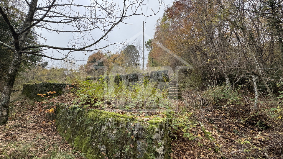 Veprinac&comma; zapo&ccaron;eta gradnja na zemlji&scaron;tu od 968m2