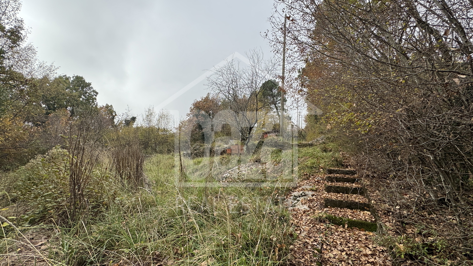 Veprinac&comma; zapo&ccaron;eta gradnja na zemlji&scaron;tu od 968m2