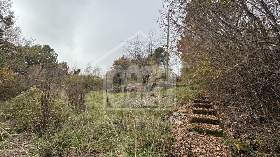 Veprinac&comma; zapo&ccaron;eta gradnja na zemlji&scaron;tu od 968m2