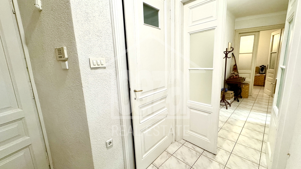 Uffici&comma; 102 m2&comma; Affitto&comma; Rijeka - Centar