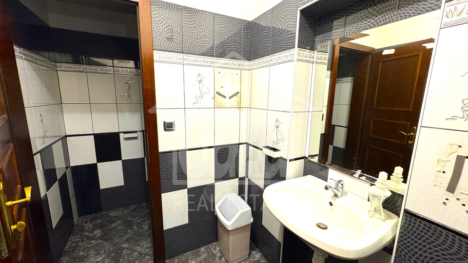 Uffici&comma; 367 m2&comma; Affitto&comma; Rijeka - Centar