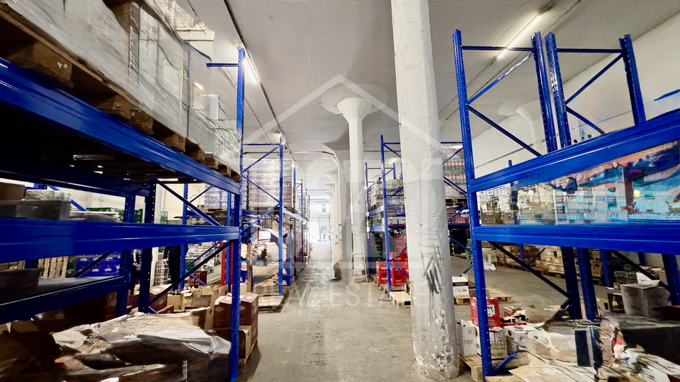 Gesch&auml;ftsraum&comma; 1108 m2&comma; Vermietung&comma; Rijeka - Centar