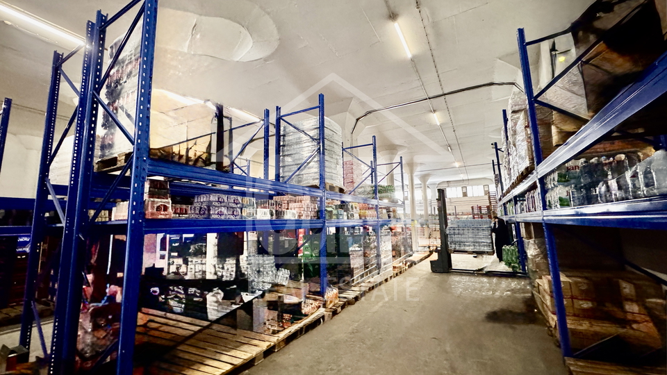 Gesch&auml;ftsraum&comma; 1108 m2&comma; Vermietung&comma; Rijeka - Centar