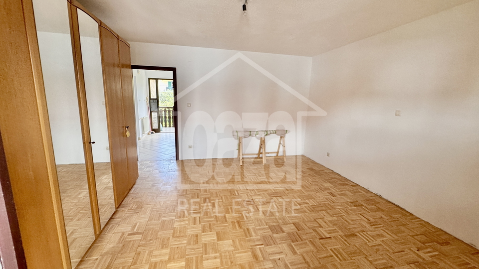 &Cacute;ikovi&cacute;i &ndash; 2S&plus;DB eta&zcaron;a ku&cacute;e &plus; 110 m&sup2; tavana&comma; parking&comma; mirna lokacija