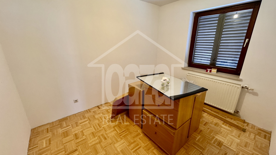 &Cacute;ikovi&cacute;i &ndash; 2S&plus;DB eta&zcaron;a ku&cacute;e &plus; 110 m&sup2; tavana&comma; parking&comma; mirna lokacija