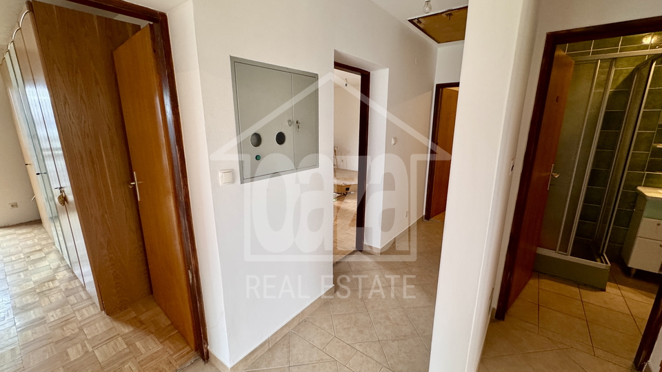 &Cacute;ikovi&cacute;i &ndash; 2S&plus;DB eta&zcaron;a ku&cacute;e &plus; 110 m&sup2; tavana&comma; parking&comma; mirna lokacija