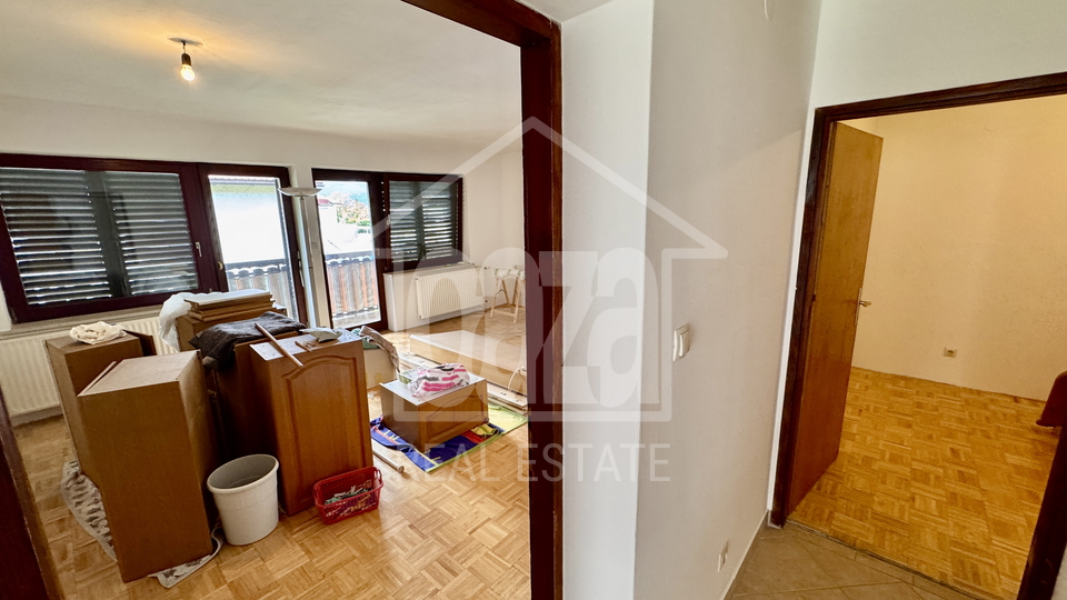 &Cacute;ikovi&cacute;i &ndash; 2S&plus;DB eta&zcaron;a ku&cacute;e &plus; 110 m&sup2; tavana&comma; parking&comma; mirna lokacija