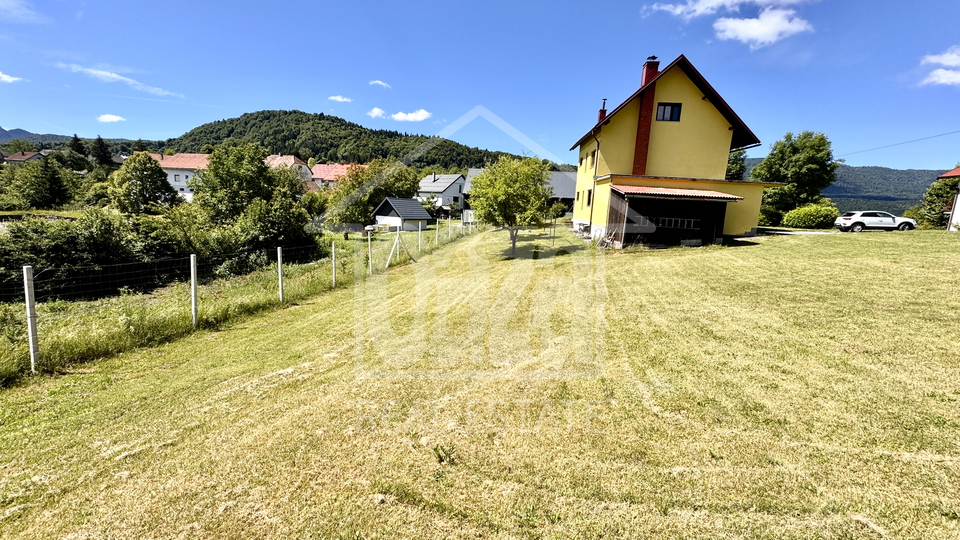Gorski kotar - Vrbovsko-Gomirje&comma; samostoje&cacute;a ku&cacute;a&comma; 150m2&comma; sa oku&cacute;nicom od 1&period;252 m2