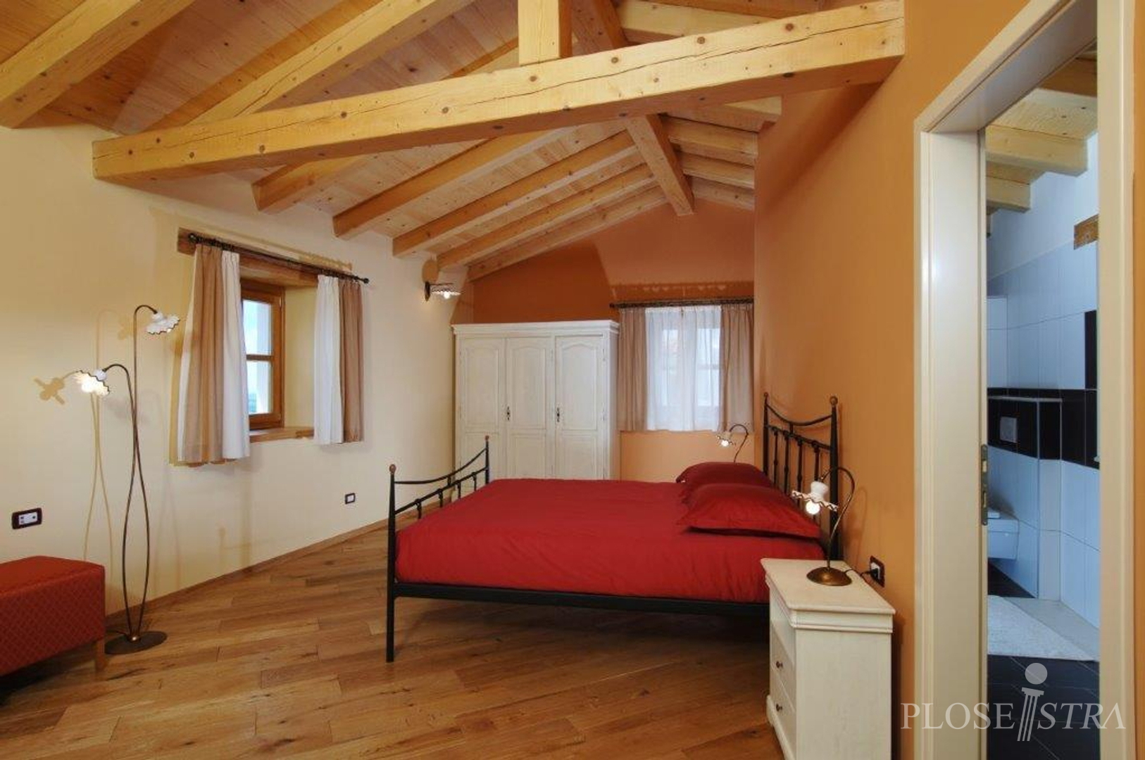 TRADICIONALNA, ISTARSKA KAMENA KUĆA SA BAZENOM!