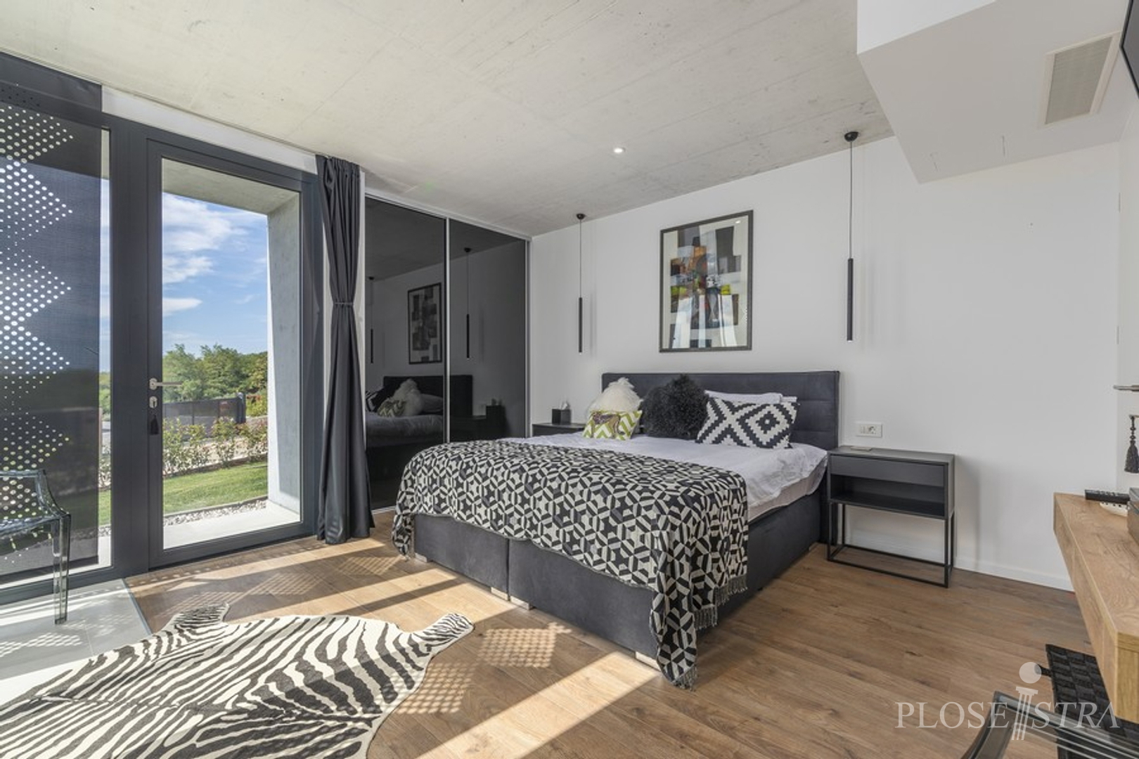 HOCHWERTIGE MODERNE VILLA MIT TOLLER AUSSICHT!