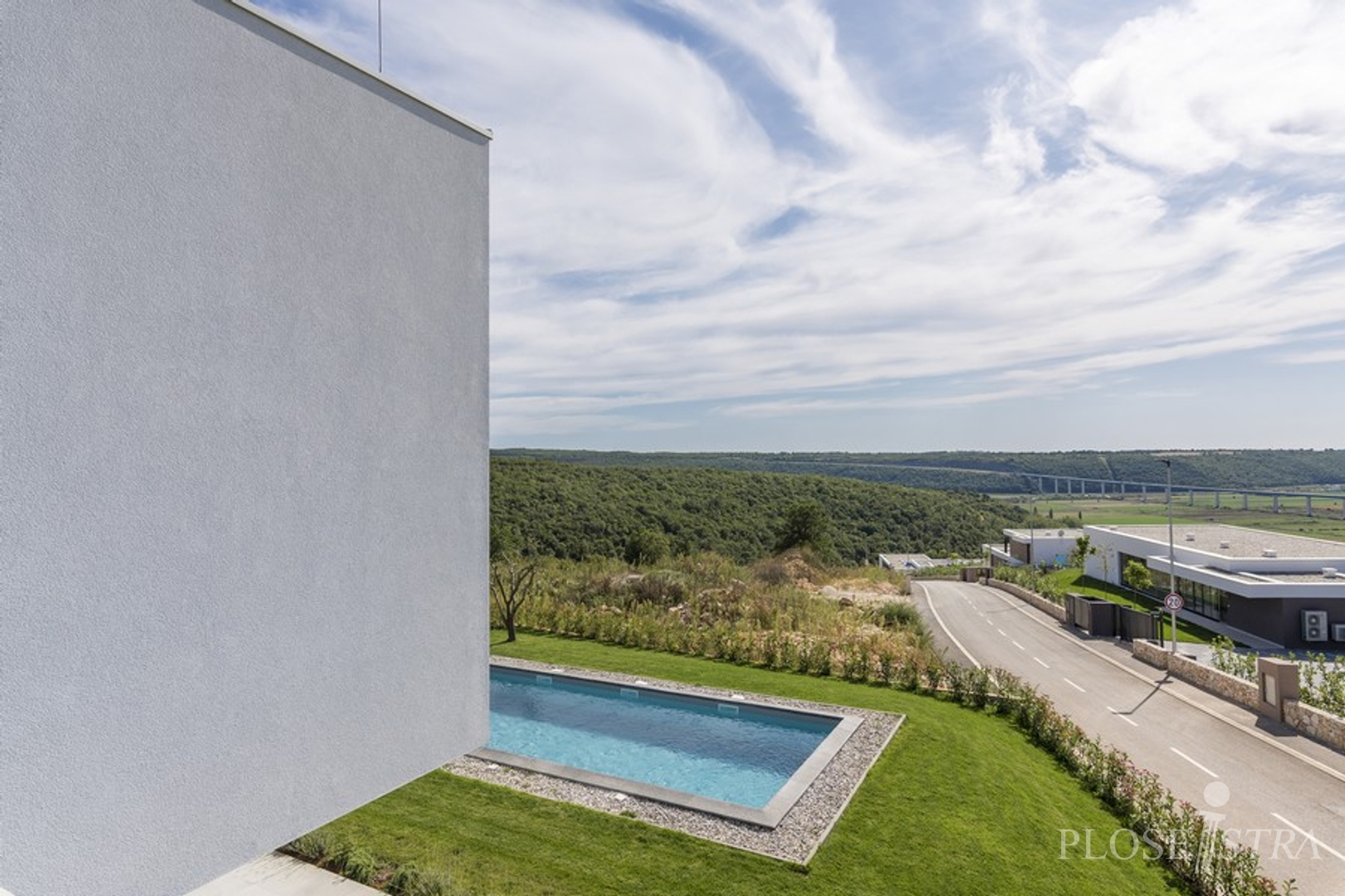 HOCHWERTIGE MODERNE VILLA MIT TOLLER AUSSICHT!