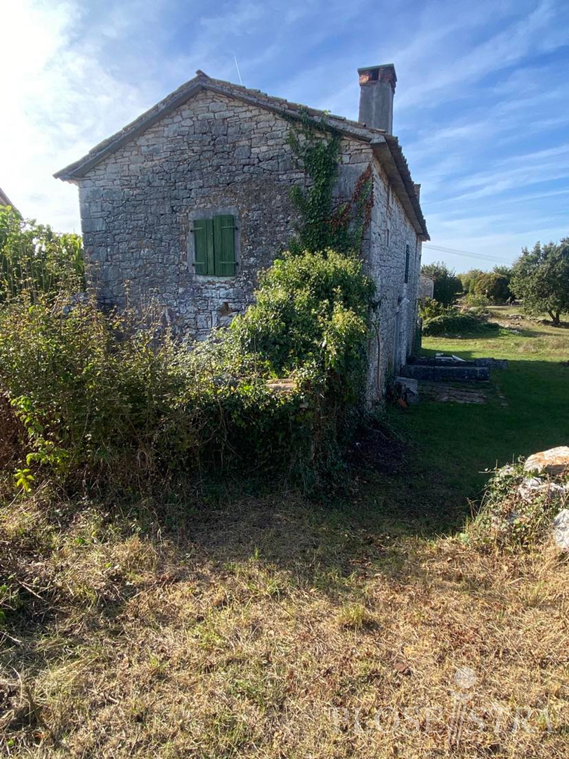 POREČ; VIŠNJAN, STONE HOUSE WITH BEAUTIFUL SEA VIEW; FOR SALE!