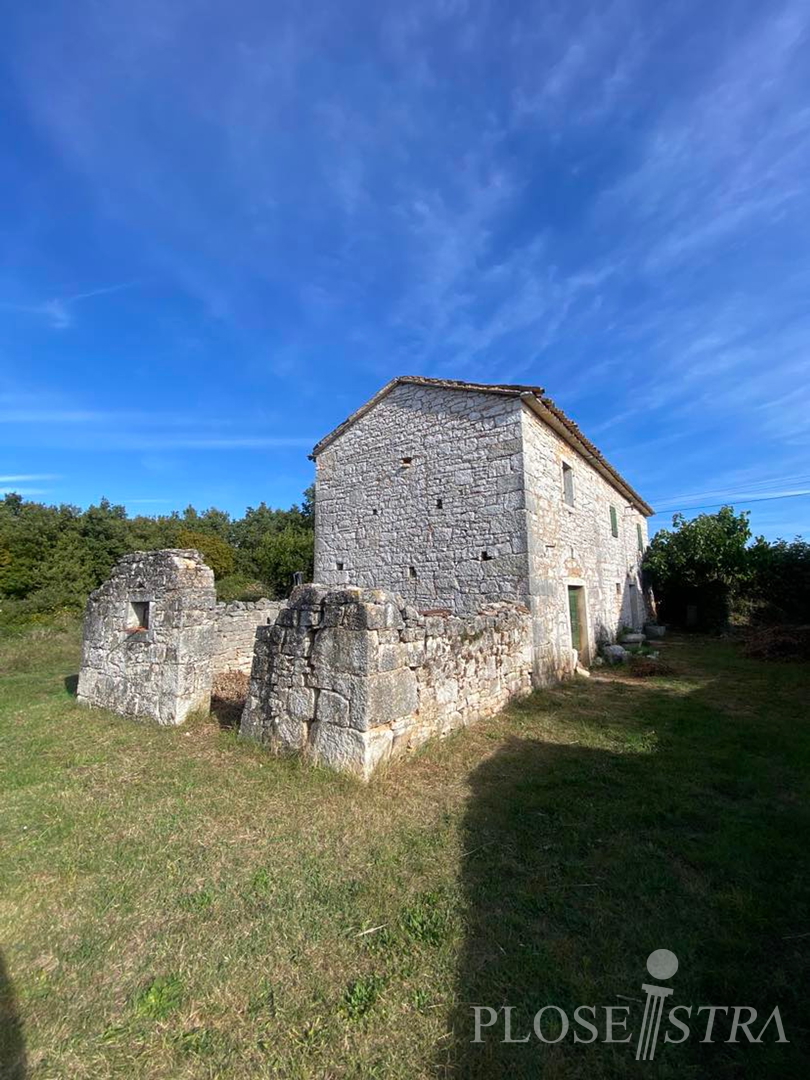 POREČ; VIŠNJAN, STONE HOUSE WITH BEAUTIFUL SEA VIEW; FOR SALE!