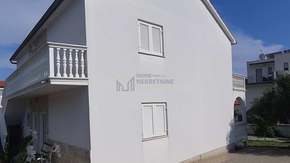 Vodice, house with four apartments and a big garden