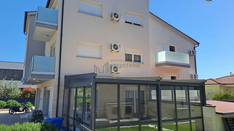 Haus, 400 m2, Verkauf, Biograd na Moru