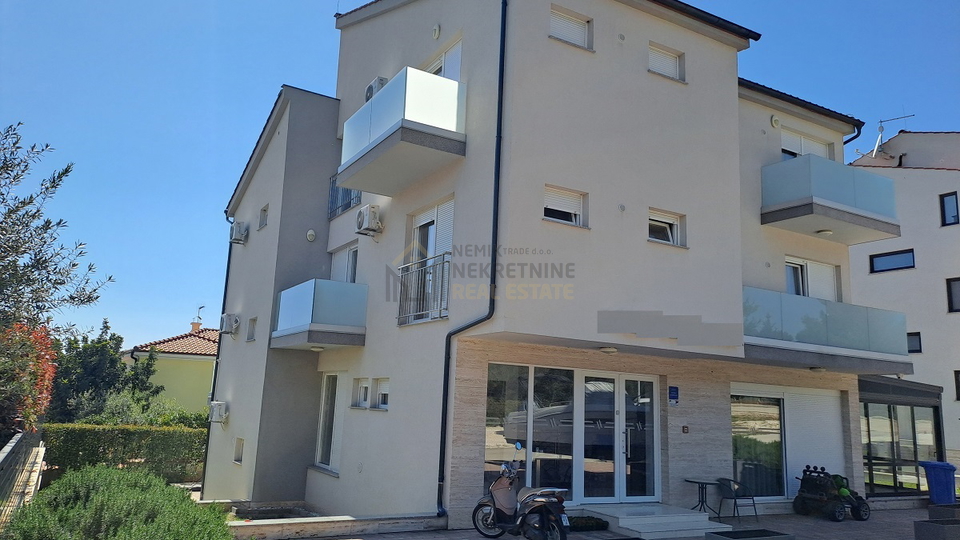 Haus, 400 m2, Verkauf, Biograd na Moru