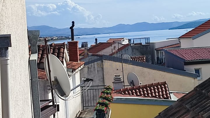 VODICE, APARTMENT WITH SEA AND CITY VIEW