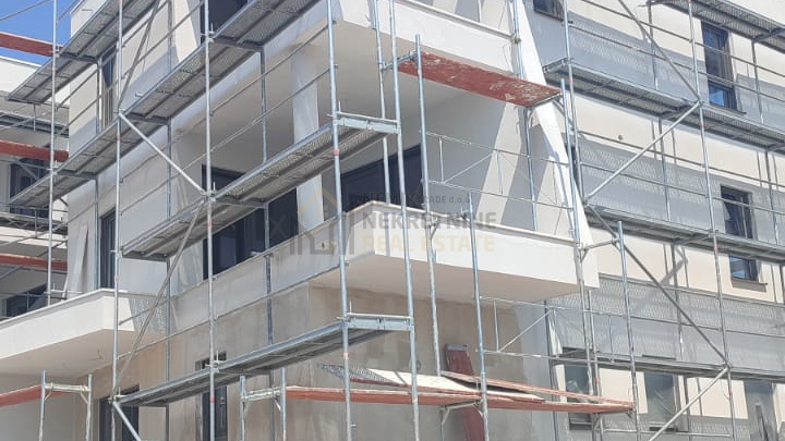 VODICE, NEUES GEBÄUDE, ZWEIZIMMERWOHNUNG IM 2. STOCK, MEERBLICK