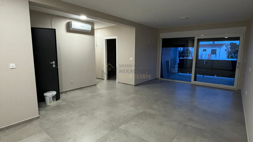 PRIVLAKA, NEW BUILDING, GROUND FLOOR, TWO-ROOM APARTMENT