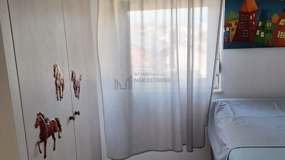 VODICE, THREE-ROOM APARTMENT WITH SEA VIEW