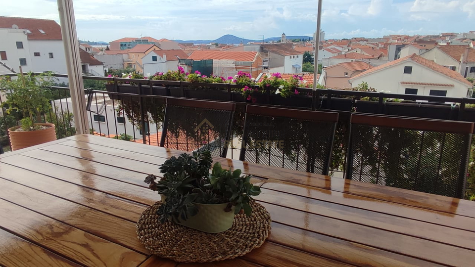 House, 278 m2, For Sale, Vodice