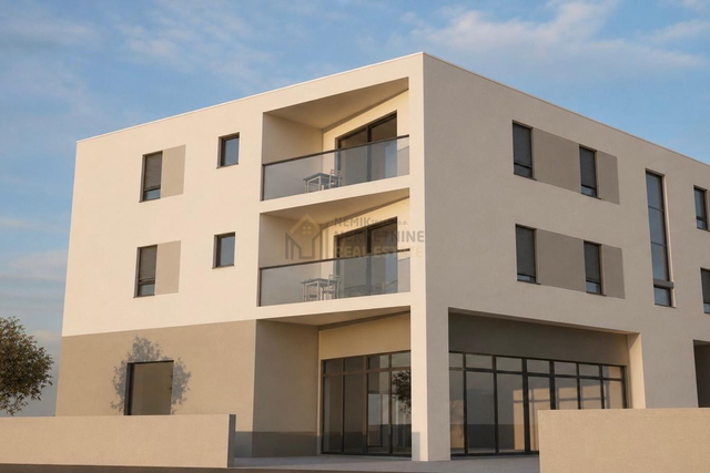 VODICE, NOVOGRADNJA, MANJI STAN NA 1. KATU