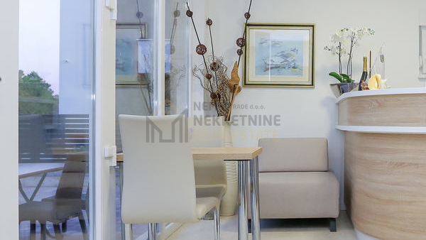 Haus, 400 m2, Verkauf, Biograd na Moru