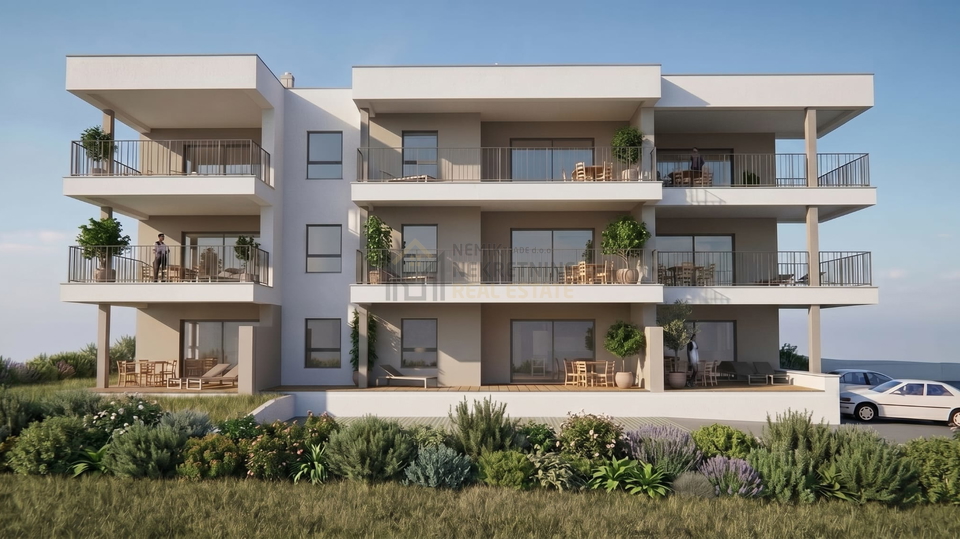 VODICE&comma; NOVOGRADNJA&comma; STAN U PRIZEMLJU SA VRTOM