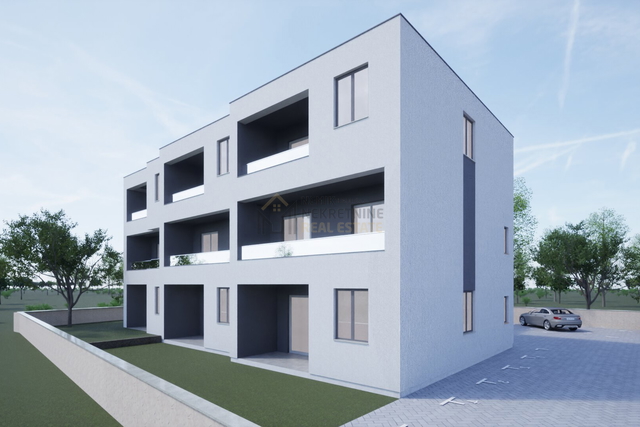 VODICE, NOVOGRADNJA, DVOETAŽNI STAN SA 2 PARKIRNA MJESTA