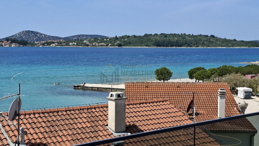 SRIMA&comma; APARTMANSKA KU&Cacute;A SA 5 APARTMANA I OTVORENIM POGLEDOM