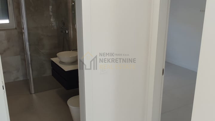 VODICE, NEW BUILDING, TWO-ROOM APARTMENT ON THE GROUNDFLOOR
