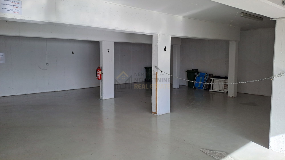 PAKOŠTAN, DRAGE, DVOETAŽNI STAN SA OTVORENIM POGLEDOM PREMA MORU  I GARAŽNIM MJESTOM