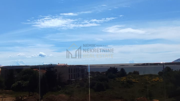 Vodice, novi stan sa pogledom na more i dva parkirna mjesta