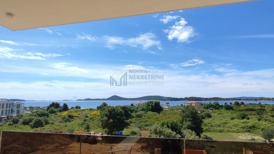 Vodice, novi stan sa pogledom na more i dva parkirna mjesta