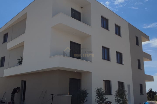 VODICE, NOVI OBJEKT! STAN BLIZU MORA