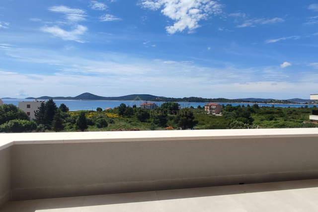 VODICE, NOVI OBJEKT! STAN BLIZU MORA