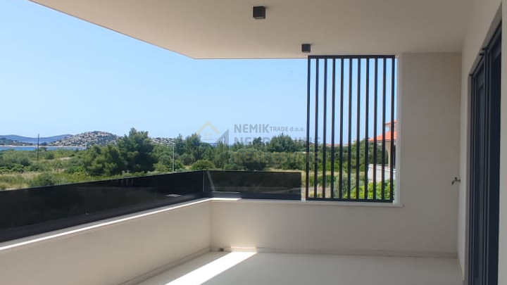VODICE, NOVI OBJEKT! STAN BLIZU MORA