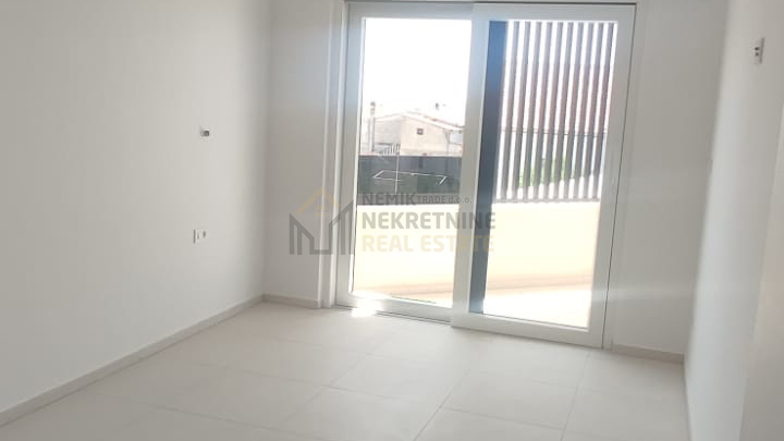 VODICE, NOVI OBJEKT! STAN BLIZU MORA