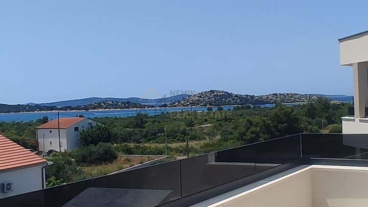VODICE, NOVI OBJEKT! STAN BLIZU MORA