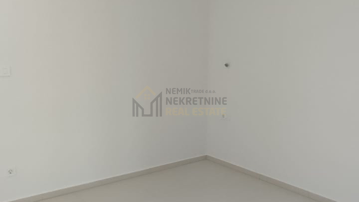 VODICE, NOVI OBJEKT! STAN BLIZU MORA