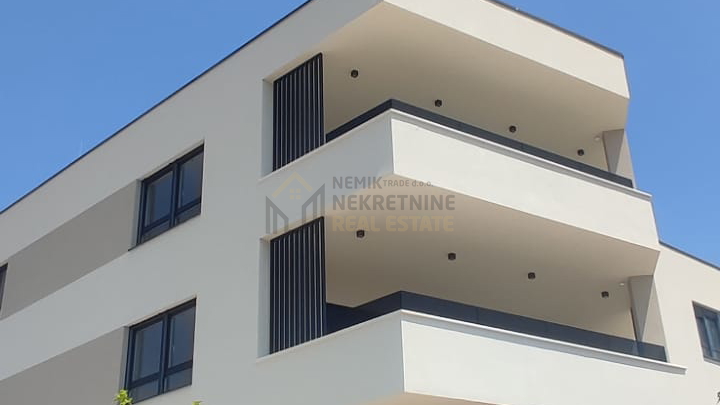 VODICE, NOVI OBJEKT! STAN BLIZU MORA