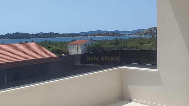 VODICE, NOVI OBJEKT! STAN BLIZU MORA