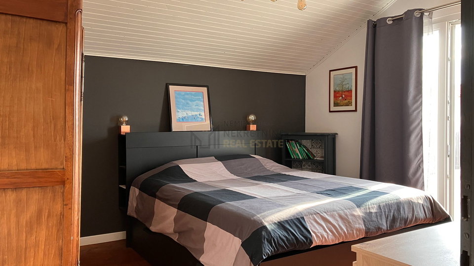 VODICE&comma; &Scaron;ARMANTAN TROSOBAN STAN SPECIFI&Ccaron;NOG URE&Dstrok;ENJA