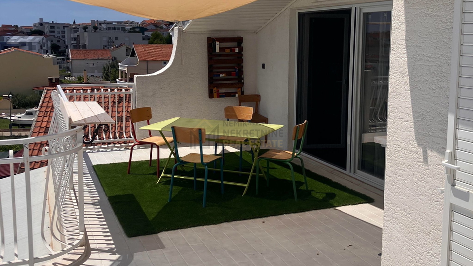 VODICE&comma; &Scaron;ARMANTAN TROSOBAN STAN SPECIFI&Ccaron;NOG URE&Dstrok;ENJA