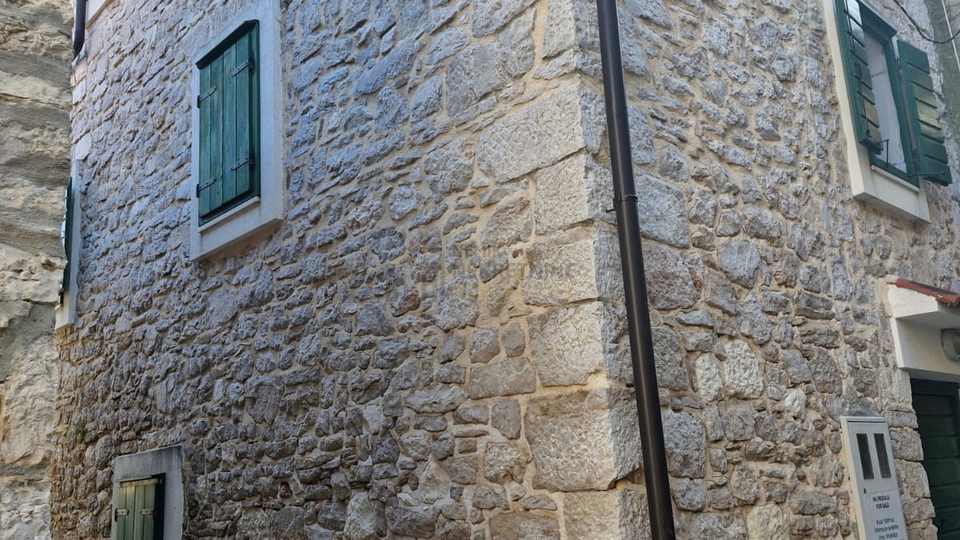 House&comma; For Sale&comma; Vodice - Prvi&cacute; Luka