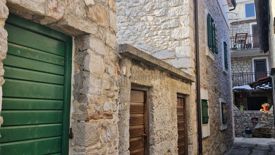 House&comma; For Sale&comma; Vodice - Prvi&cacute; Luka